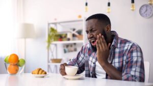 Revive Dental | How to Tell if You Need a Tooth Extraction Revive Dental | How to Tell if You Need a Tooth Extraction